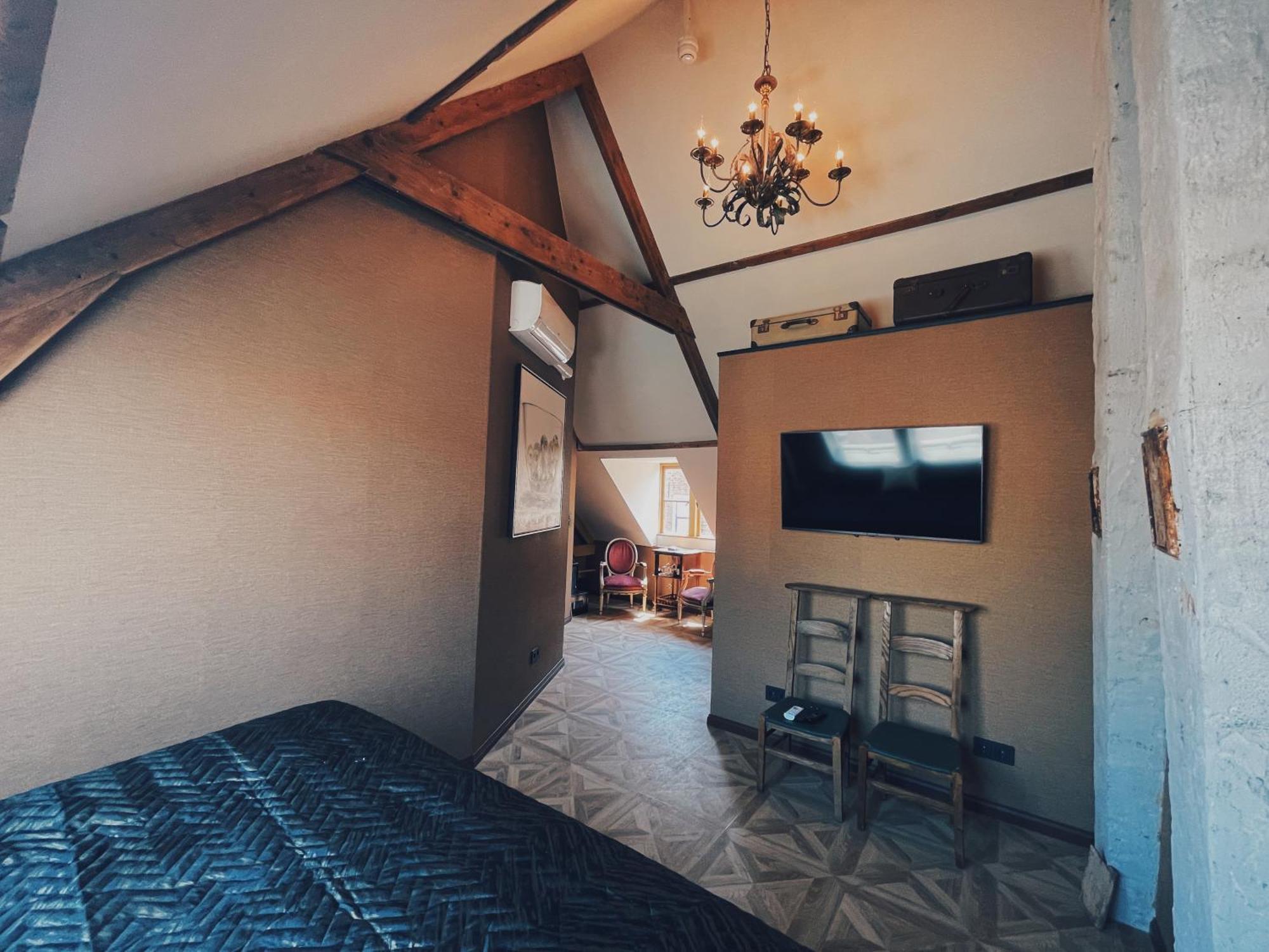 Hotel Boutique Bajoene 4*